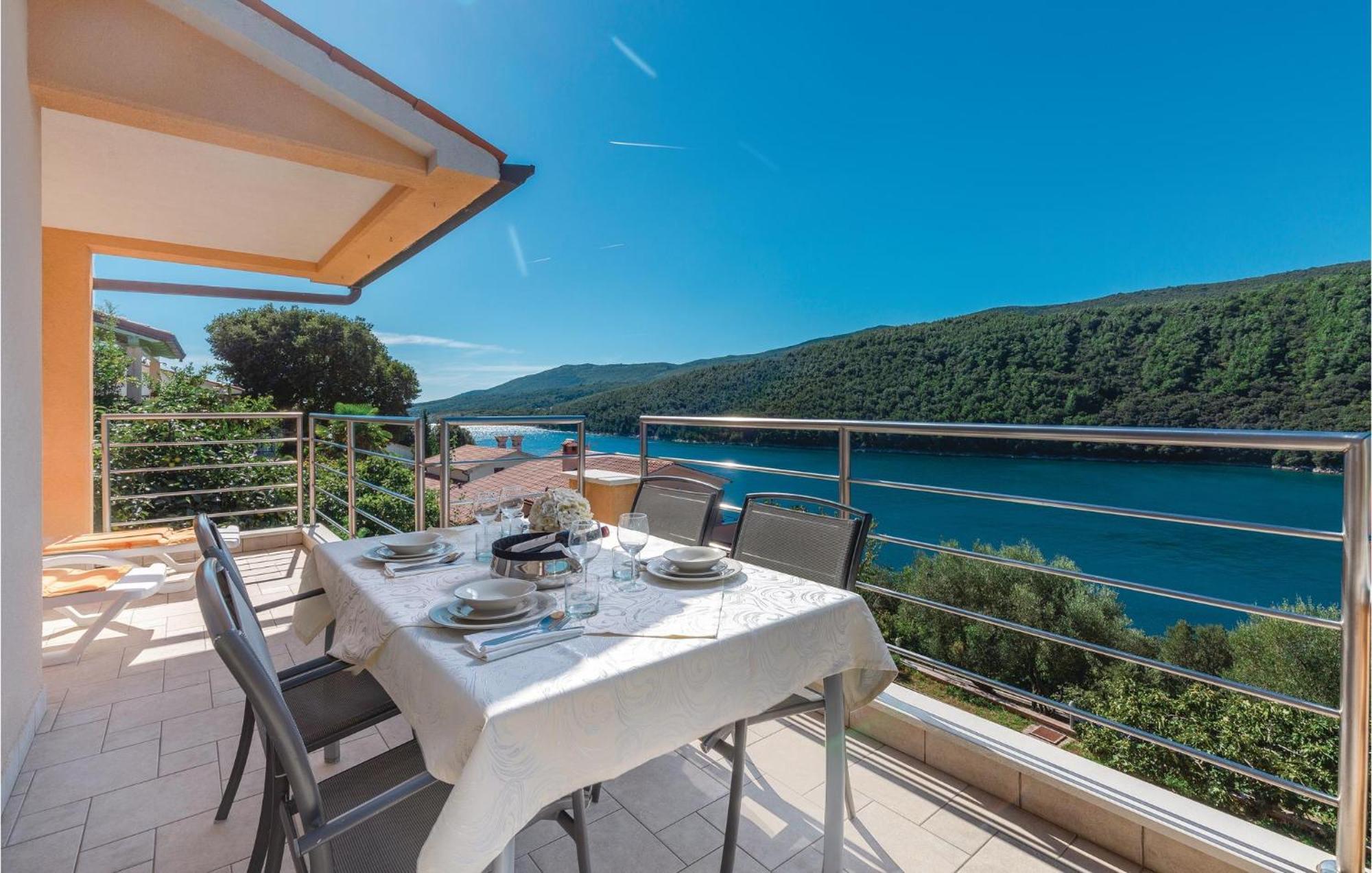 Gorgeous Apartment In Labin With Kitchen מראה חיצוני תמונה