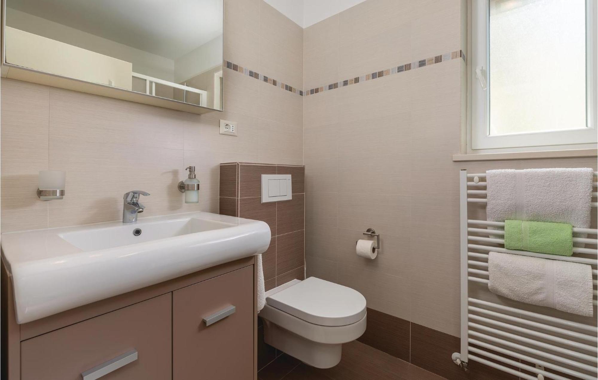Gorgeous Apartment In Labin With Kitchen מראה חיצוני תמונה